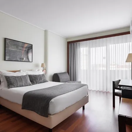 Exe Golfe 4* Espinho (Aveiro)